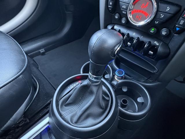 MINI クーパーD クロスオーバー オール4 ディーゼル ツートン CD(30枚目)