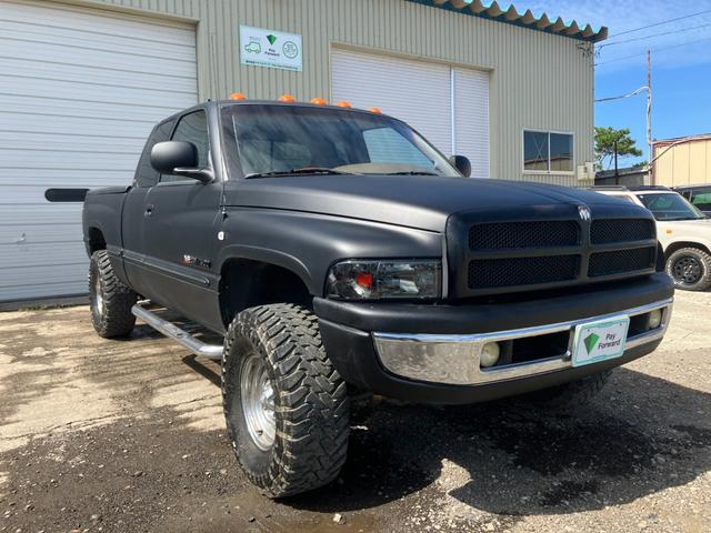 ダッジ ラム ダッジ ララミーslt ダッチラムトラック4wd ララミーslt レザーシート パワーシート マットブラック スモークテール スモークヘッドライト hemi 観音開き ベンチシートの中古車詳細 中古車検索ならkurutown クルタウン ダッジ ラム ダッジ ララミーslt ダッチラムトラック4wd ララミーslt レザーシート パワーシート マットブラック スモークテール スモークヘッドライト hemi 観音開き ベンチシートの中古車詳細 中古車検索ならkurutown クルタウン
