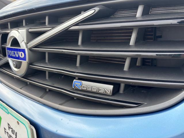 ＸＣ６０ Ｔ６　ＡＷＤ　Ｒデザイン　ポールスター　純正エンジンスターター　純正２０インチアルミ　ブラックレザーシート　シートヒーター　Ｂｌｕｅｔｏｏｔｈ　バックモニター　パワーバックドア　Ｈａｒｍａｎ　Ｋａｒｄｏｎスピーカー（17枚目）