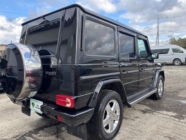 Ｇクラス 　左ハンドル　後席ヘッドレスモニター　社外ナビ　Ｂｌｕｅｔｏｏｔｈ　バックモニター　ウッドコンビハンドル　サンルーフ　セラミックコーティング済（8枚目）