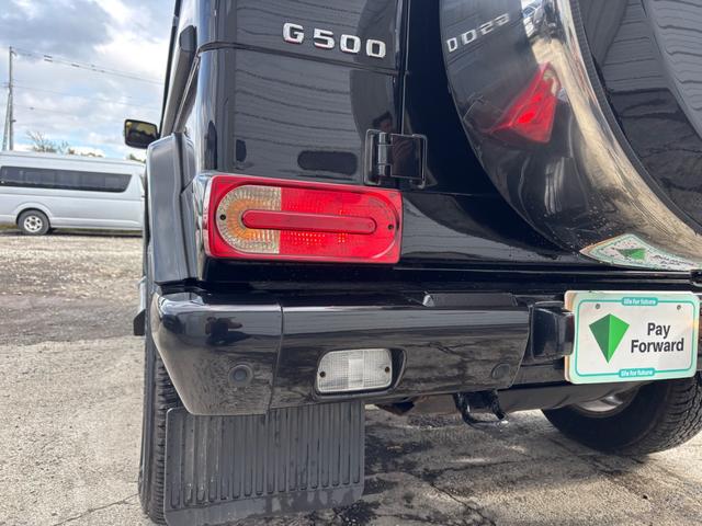 Ｇクラス 　左ハンドル　後席ヘッドレスモニター　社外ナビ　Ｂｌｕｅｔｏｏｔｈ　バックモニター　ウッドコンビハンドル　サンルーフ　セラミックコーティング済（18枚目）