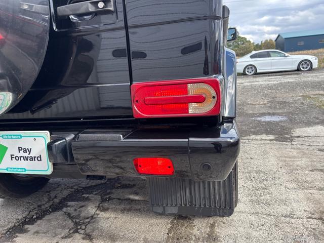 Ｇクラス 　左ハンドル　後席ヘッドレスモニター　社外ナビ　Ｂｌｕｅｔｏｏｔｈ　バックモニター　ウッドコンビハンドル　サンルーフ　セラミックコーティング済（21枚目）