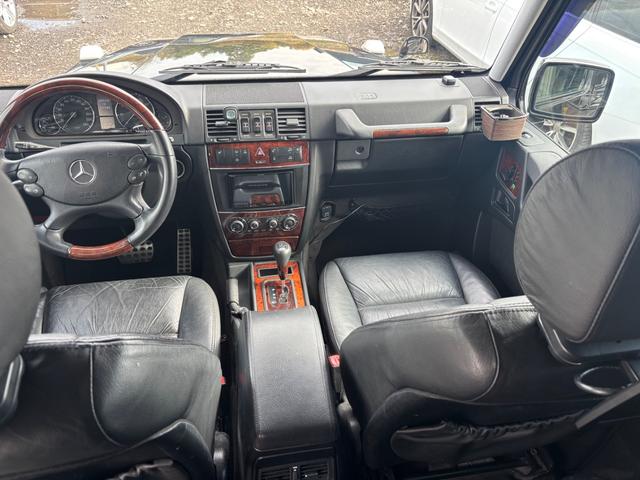 Ｇクラス 　左ハンドル　後席ヘッドレスモニター　社外ナビ　Ｂｌｕｅｔｏｏｔｈ　バックモニター　ウッドコンビハンドル　サンルーフ　セラミックコーティング済（26枚目）