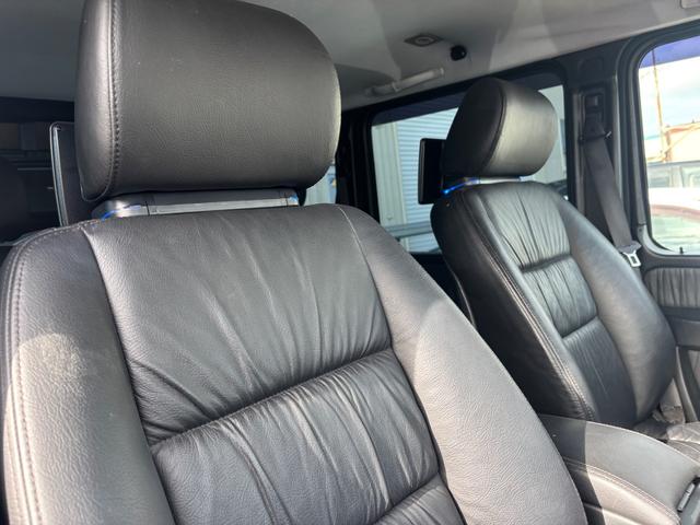 Ｇクラス 　左ハンドル　後席ヘッドレスモニター　社外ナビ　Ｂｌｕｅｔｏｏｔｈ　バックモニター　ウッドコンビハンドル　サンルーフ　セラミックコーティング済（44枚目）