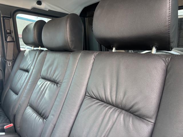 Ｇクラス 　左ハンドル　後席ヘッドレスモニター　社外ナビ　Ｂｌｕｅｔｏｏｔｈ　バックモニター　ウッドコンビハンドル　サンルーフ　セラミックコーティング済（54枚目）