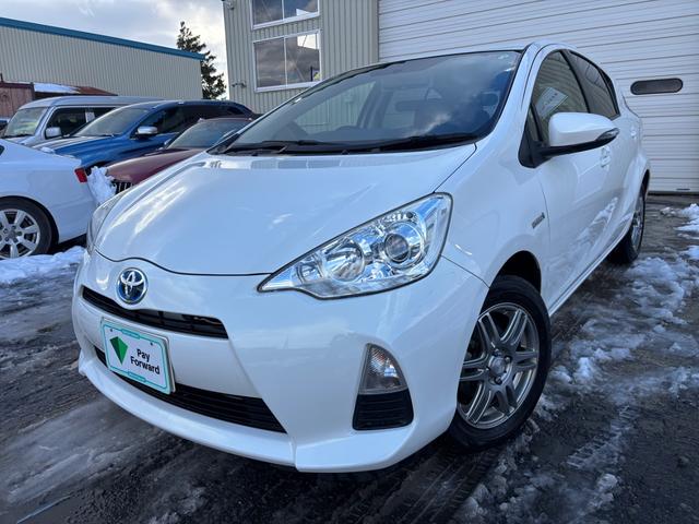 アクア Ｓ　ナビ　バックモニター　地デジ　Ｂｌｕｅｔｏｏｔｈ　夏冬タイヤ　スマートキー　寒冷地仕様（4枚目）