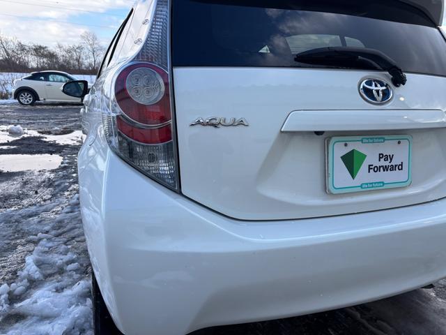 アクア Ｓ　ナビ　バックモニター　地デジ　Ｂｌｕｅｔｏｏｔｈ　夏冬タイヤ　スマートキー　寒冷地仕様（16枚目）