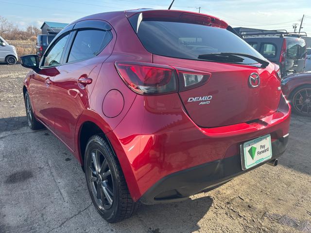 デミオ ＸＤツーリング　地デジ　バックカメラ　夏冬タイヤアルミ付　スマートキー　ＬＥＤヘッドライト　Ｂｌｕｅｔｏｏｔｈ（6枚目）