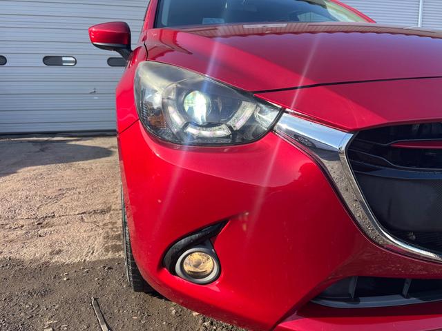 デミオ ＸＤツーリング　地デジ　バックカメラ　夏冬タイヤアルミ付　スマートキー　ＬＥＤヘッドライト　Ｂｌｕｅｔｏｏｔｈ（11枚目）