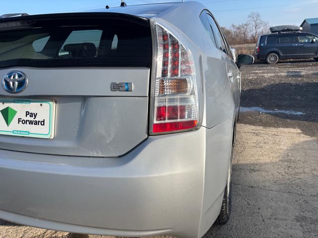 プリウス S 夏冬タイヤ付 スマートキー バックカメラ(20枚目)