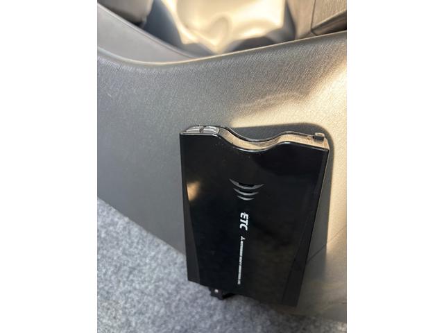 プリウス S 夏冬タイヤ付 スマートキー バックカメラ(27枚目)