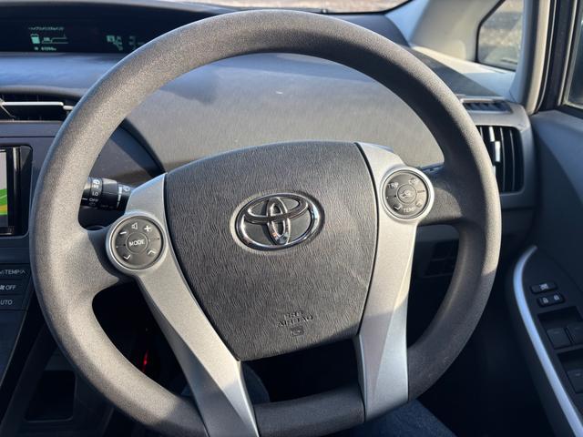 プリウス S 夏冬タイヤ付 スマートキー バックカメラ(28枚目)