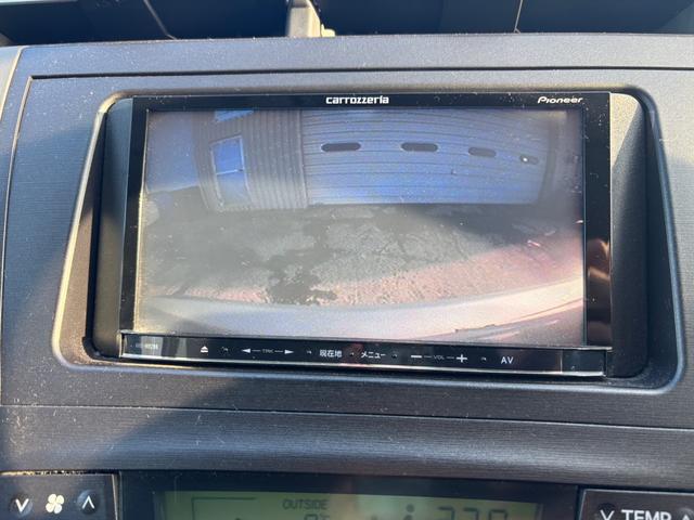 プリウス S 夏冬タイヤ付 スマートキー バックカメラ(30枚目)