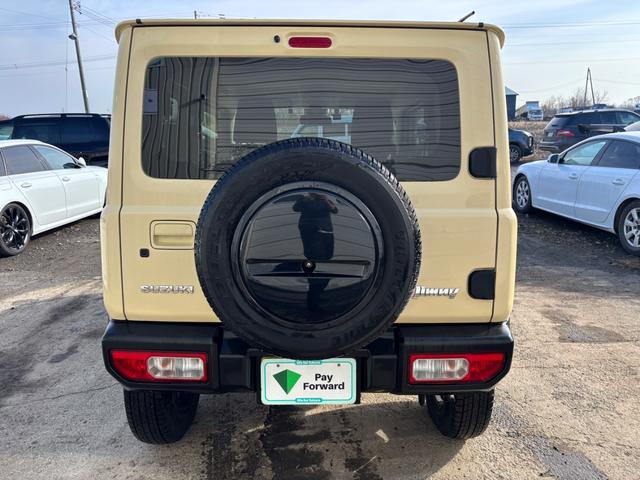 ジムニー ＸＣ　１オーナー　スマートキー　純正ＯＰ８インチナビ　デュアルブレーキサポート　地デジ　バックモニター　Ｂｌｕｅｔｏｏｔｈ　夏冬タイヤアルミ　ＬＥＤヘッドライト　シートヒーター　ドラレコ（7枚目）