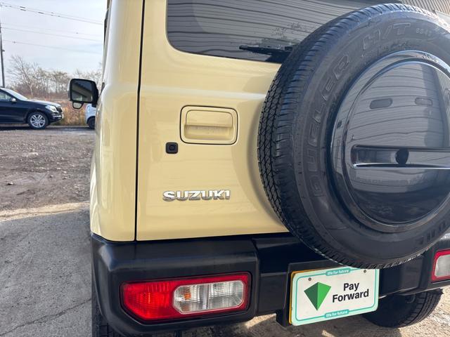 ジムニー ＸＣ　１オーナー　スマートキー　純正ＯＰ８インチナビ　デュアルブレーキサポート　地デジ　バックモニター　Ｂｌｕｅｔｏｏｔｈ　夏冬タイヤアルミ　ＬＥＤヘッドライト　シートヒーター　ドラレコ（16枚目）