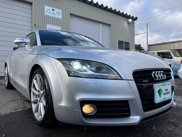 ＴＴクーペ ２．０ＴＦＳＩ　クワトロ　２．０ＴＦＳＩ　クワトロ（４名）　赤レザーシート　シートヒーター　バックモニター　地デジＴＶ　Ｂｌｕｅｔｏｏｔｈ（10枚目）