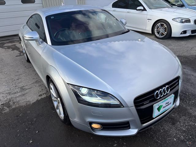 ＴＴクーペ ２．０ＴＦＳＩ　クワトロ　２．０ＴＦＳＩ　クワトロ（４名）　赤レザーシート　シートヒーター　バックモニター　地デジＴＶ　Ｂｌｕｅｔｏｏｔｈ（11枚目）