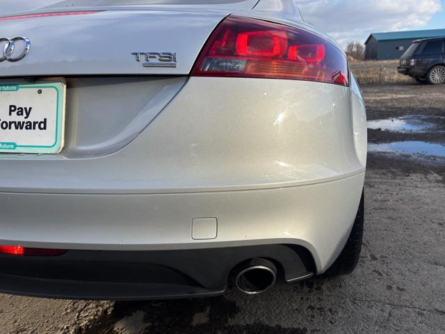 ＴＴクーペ ２．０ＴＦＳＩ　クワトロ　２．０ＴＦＳＩ　クワトロ（４名）　赤レザーシート　シートヒーター　バックモニター　地デジＴＶ　Ｂｌｕｅｔｏｏｔｈ（18枚目）