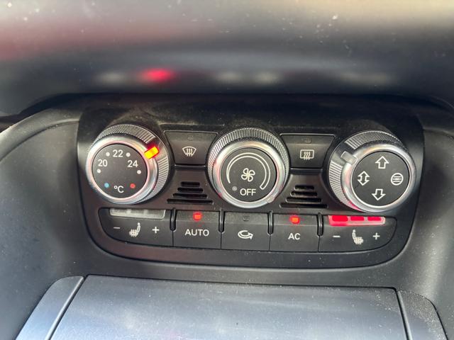 ＴＴクーペ ２．０ＴＦＳＩ　クワトロ　２．０ＴＦＳＩ　クワトロ（４名）　赤レザーシート　シートヒーター　バックモニター　地デジＴＶ　Ｂｌｕｅｔｏｏｔｈ（27枚目）