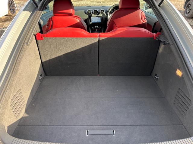 ＴＴクーペ ２．０ＴＦＳＩ　クワトロ　２．０ＴＦＳＩ　クワトロ（４名）　赤レザーシート　シートヒーター　バックモニター　地デジＴＶ　Ｂｌｕｅｔｏｏｔｈ（37枚目）