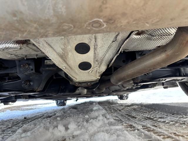 ３シリーズ ３２０ｉ　ｘＤｒｉｖｅツーリング　ラグジュアリー　ブラックレザーシート　夏冬タイヤアルミ付　４ＷＤ　パワーバックドア　Ｂｌｕｅｔｏｏｔｈ　ＵＳＢポート（8枚目）