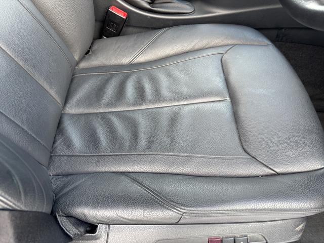 ３シリーズ ３２０ｉ　ｘＤｒｉｖｅツーリング　ラグジュアリー　ブラックレザーシート　夏冬タイヤアルミ付　４ＷＤ　パワーバックドア　Ｂｌｕｅｔｏｏｔｈ　ＵＳＢポート（38枚目）