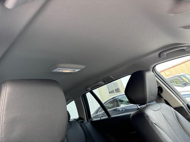 ３シリーズ ３２０ｉ　ｘＤｒｉｖｅツーリング　ラグジュアリー　ブラックレザーシート　夏冬タイヤアルミ付　４ＷＤ　パワーバックドア　Ｂｌｕｅｔｏｏｔｈ　ＵＳＢポート（40枚目）