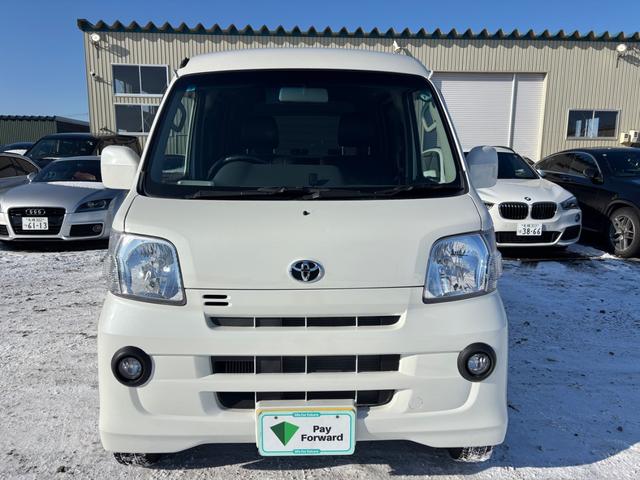 ピクシスバン クルーズターボ　ターボ　４ＷＤ　純正ナビＴＶ　バックモニター　キーレス　ＬＥＤライト（3枚目）