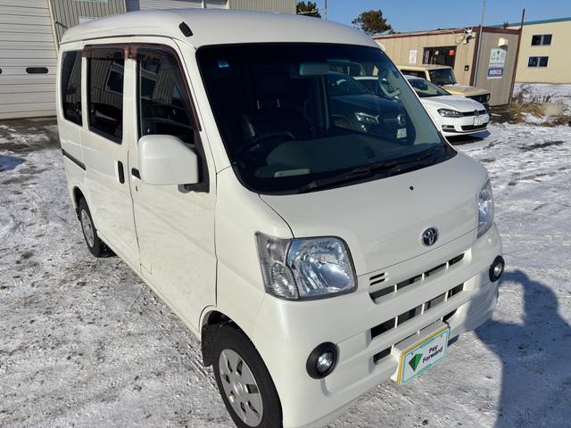 ピクシスバン クルーズターボ　ターボ　４ＷＤ　純正ナビＴＶ　バックモニター　キーレス　ＬＥＤライト（12枚目）