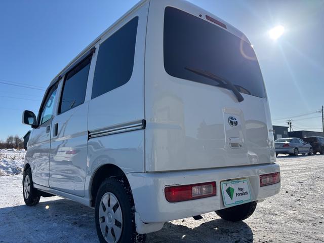 ピクシスバン クルーズターボ　ターボ　４ＷＤ　純正ナビＴＶ　バックモニター　キーレス　ＬＥＤライト（17枚目）