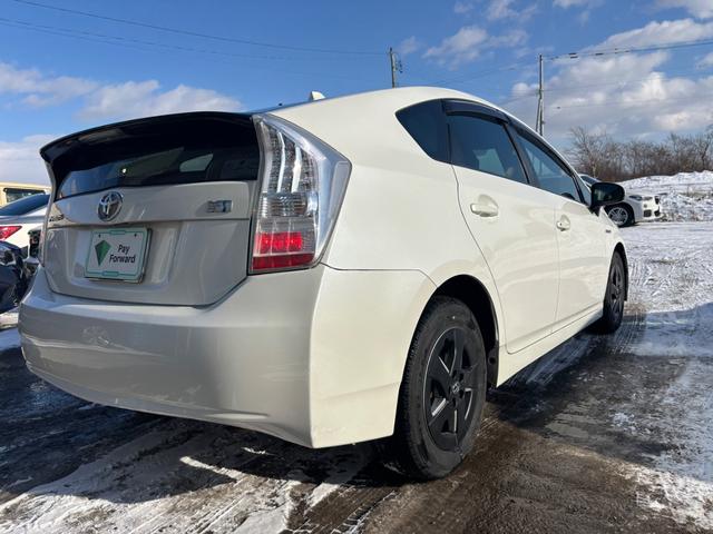 プリウス Ｓ　スマートキー　エンジンスターター　夏用アルミホイール　地デジ　ＥＴＣ（20枚目）