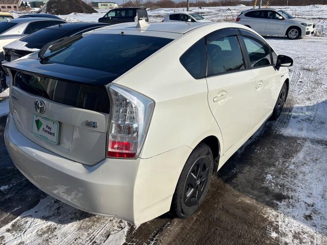 プリウス Ｓ　スマートキー　エンジンスターター　夏用アルミホイール　地デジ　ＥＴＣ（21枚目）