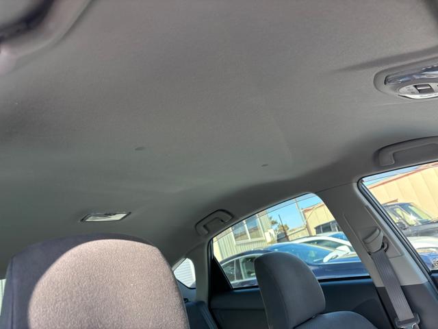 プリウス Ｓ　スマートキー　エンジンスターター　夏用アルミホイール　地デジ　ＥＴＣ（34枚目）