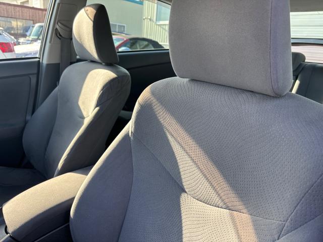 プリウス Ｓ　スマートキー　エンジンスターター　夏用アルミホイール　地デジ　ＥＴＣ（37枚目）