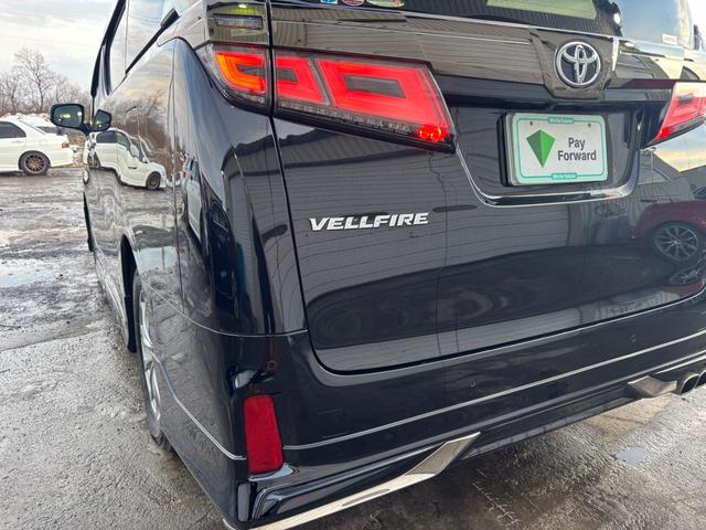 ヴェルファイア ２．５Ｚ　ゴールデンアイズ　モデリスタエアロ　夏冬タイヤアルミ付　エンジンスターター　純正ナビ　アップルカープレイ　Ｂｌｕｅｔｏｏｔｈ　両側パワースライドドア　パワーバックドア　ウッドコンビハンドル　トヨタセーフティセンス（18枚目）