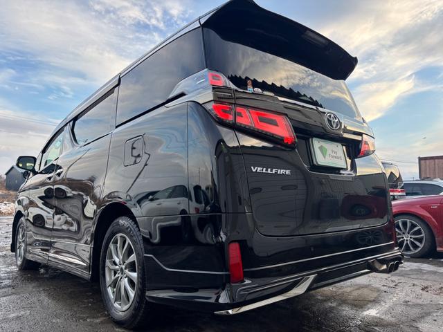 ヴェルファイア ２．５Ｚ　ゴールデンアイズ　モデリスタエアロ　夏冬タイヤアルミ付　エンジンスターター　純正ナビ　アップルカープレイ　Ｂｌｕｅｔｏｏｔｈ　両側パワースライドドア　パワーバックドア　ウッドコンビハンドル　トヨタセーフティセンス（19枚目）