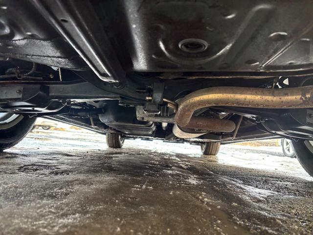 ヴェルファイア ２．５Ｚ　ゴールデンアイズ　モデリスタエアロ　夏冬タイヤアルミ付　エンジンスターター　純正ナビ　アップルカープレイ　Ｂｌｕｅｔｏｏｔｈ　両側パワースライドドア　パワーバックドア　ウッドコンビハンドル　トヨタセーフティセンス（24枚目）