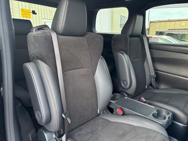 ヴェルファイア ２．５Ｚ　ゴールデンアイズ　モデリスタエアロ　夏冬タイヤアルミ付　エンジンスターター　純正ナビ　アップルカープレイ　Ｂｌｕｅｔｏｏｔｈ　両側パワースライドドア　パワーバックドア　ウッドコンビハンドル　トヨタセーフティセンス（57枚目）