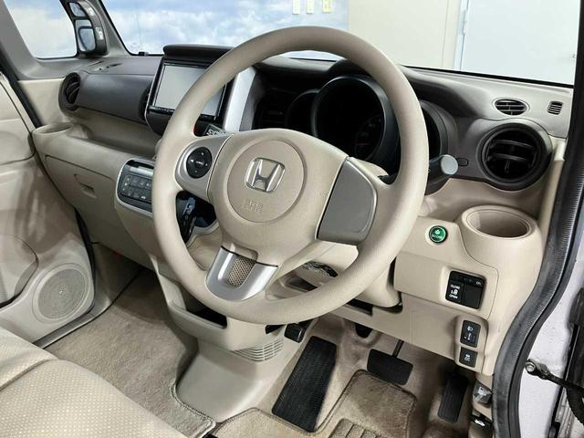 Ｎ－ＢＯＸ Ｇ・Ｌパッケージ　寒冷地仕様　　夏冬タイヤ付き　禁煙車　アイドリングストップ　キーレス　スペアキー　ワンセグナビ　Ｂｌｕｅｔｏｏｔｈ接続　両側スライド片側電動ドア　電動格納ミラー（78枚目）