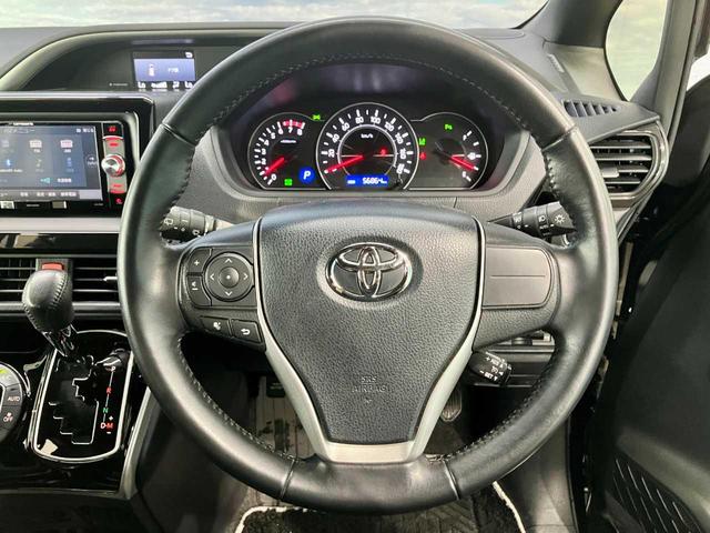 ヴォクシー ＺＳ　煌ＩＩＩ　Ｂｌｕｅｔｏｏｔｈ接続　ＥＴＣ　両側電動スライドドア　４ＷＤ　寒冷地仕様車　衝突被害軽減　地デジＴＶ　バックモニター　ウォークスルー　３列シート　スペアキー　クリアランスソナー　メモリーナビ（10枚目）