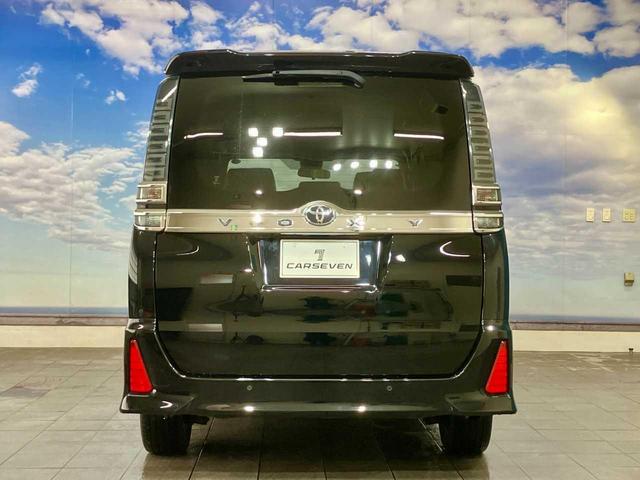 ヴォクシー ＺＳ　煌ＩＩＩ　Ｂｌｕｅｔｏｏｔｈ接続　ＥＴＣ　両側電動スライドドア　４ＷＤ　寒冷地仕様車　衝突被害軽減　地デジＴＶ　バックモニター　ウォークスルー　３列シート　スペアキー　クリアランスソナー　メモリーナビ（15枚目）