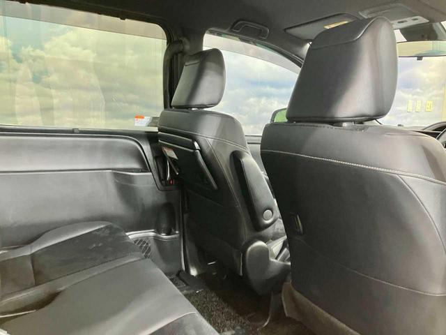 ヴォクシー ＺＳ　煌ＩＩＩ　Ｂｌｕｅｔｏｏｔｈ接続　ＥＴＣ　両側電動スライドドア　４ＷＤ　寒冷地仕様車　衝突被害軽減　地デジＴＶ　バックモニター　ウォークスルー　３列シート　スペアキー　クリアランスソナー　メモリーナビ（48枚目）