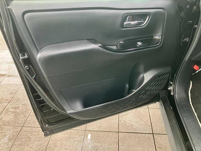 ヴォクシー ＺＳ　煌ＩＩＩ　Ｂｌｕｅｔｏｏｔｈ接続　ＥＴＣ　両側電動スライドドア　４ＷＤ　寒冷地仕様車　衝突被害軽減　地デジＴＶ　バックモニター　ウォークスルー　３列シート　スペアキー　クリアランスソナー　メモリーナビ（53枚目）