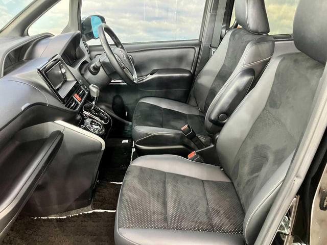 ヴォクシー ＺＳ　煌ＩＩＩ　Ｂｌｕｅｔｏｏｔｈ接続　ＥＴＣ　両側電動スライドドア　４ＷＤ　寒冷地仕様車　衝突被害軽減　地デジＴＶ　バックモニター　ウォークスルー　３列シート　スペアキー　クリアランスソナー　メモリーナビ（55枚目）