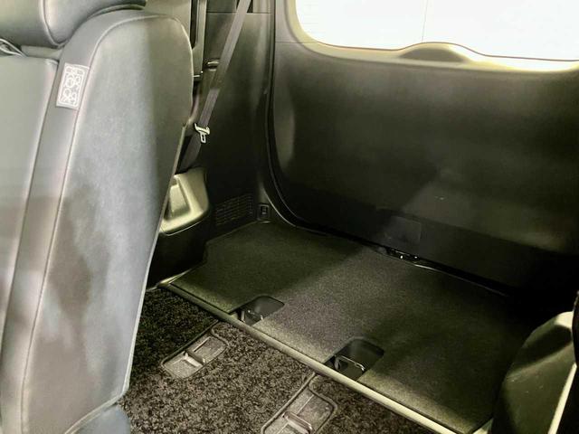 ヴォクシー ＺＳ　煌ＩＩＩ　Ｂｌｕｅｔｏｏｔｈ接続　ＥＴＣ　両側電動スライドドア　４ＷＤ　寒冷地仕様車　衝突被害軽減　地デジＴＶ　バックモニター　ウォークスルー　３列シート　スペアキー　クリアランスソナー　メモリーナビ（60枚目）