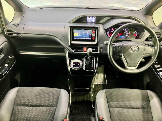 ヴォクシー ＺＳ　煌ＩＩＩ　Ｂｌｕｅｔｏｏｔｈ接続　ＥＴＣ　両側電動スライドドア　４ＷＤ　寒冷地仕様車　衝突被害軽減　地デジＴＶ　バックモニター　ウォークスルー　３列シート　スペアキー　クリアランスソナー　メモリーナビ（68枚目）