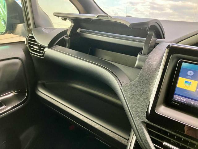 ヴォクシー ＺＳ　煌ＩＩＩ　Ｂｌｕｅｔｏｏｔｈ接続　ＥＴＣ　両側電動スライドドア　４ＷＤ　寒冷地仕様車　衝突被害軽減　地デジＴＶ　バックモニター　ウォークスルー　３列シート　スペアキー　クリアランスソナー　メモリーナビ（73枚目）