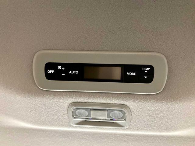 セレナ ハイウェイスターＶ　防水シート車　夏冬タイヤ付き　スペアキー　エンジンスターター　ＢＬＵＥＴＯＯＴＨ　１オーナー　寒冷地　３６０°カメラ　シートヒータ　両側パワースライドドア　衝突回避支援　禁煙車　クリアランスソナー　追従クルコン（77枚目）