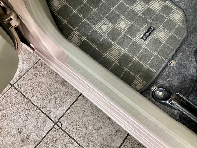 ステラ Ｌ　スマートアシスト　夏冬タイヤ　エンジンスターター　フルタイム４ＷＤ　アイドリングストップ　電動格納ミラー　キーレスエントリー　衝突安全ボディ（49枚目）