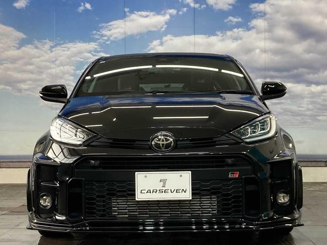 ＧＲヤリス ＲＺ　ハイパフォーマンス　ファースト　エディション　４ＷＤ　バックモニタ－　横滑り防止　エアロ　寒冷地　コーナーセンサー　ナビＴＶ　オートハイビーム　パーキングアシスト　ＥＴＣ２．０　ＵＳＢ　ＢＴ　盗難防止装置　スマートキー　オートエアコン（11枚目）